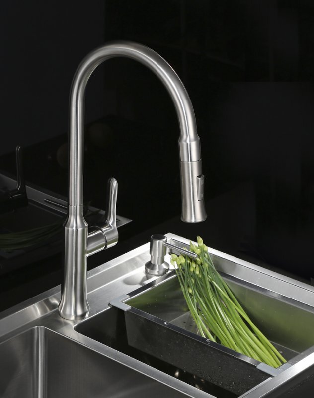 Смеситель для кухни с выдвижным изливом сатин Belbagno BB-LAM38-IN